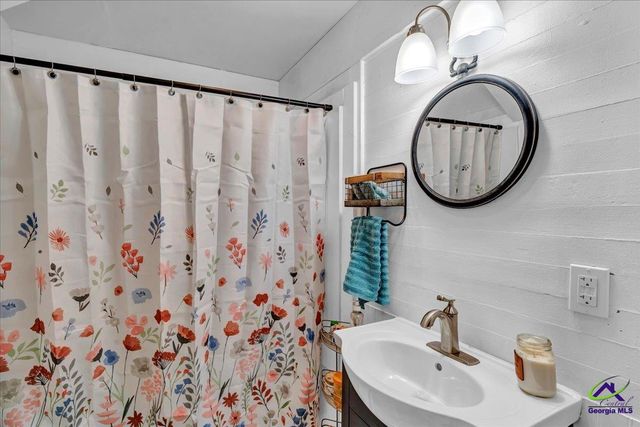 108 Howard Street, Byron, GA 31008