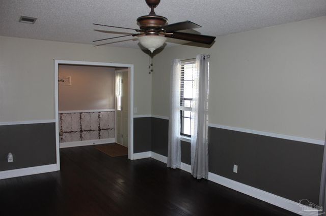 9719 Hollowbrook Dr, Pensacola, FL 32514