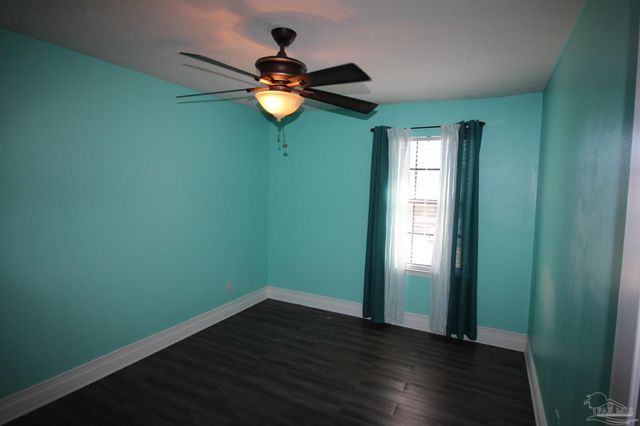 9719 Hollowbrook Dr, Pensacola, FL 32514