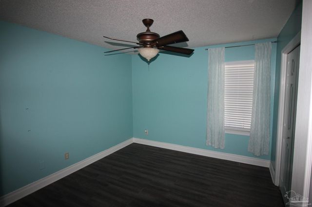 9719 Hollowbrook Dr, Pensacola, FL 32514