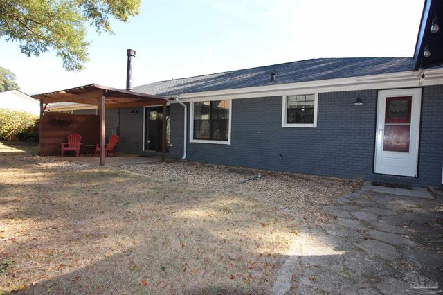 9719 Hollowbrook Dr, Pensacola, FL 32514