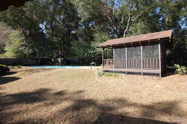 9719 Hollowbrook Dr, Pensacola, FL 32514