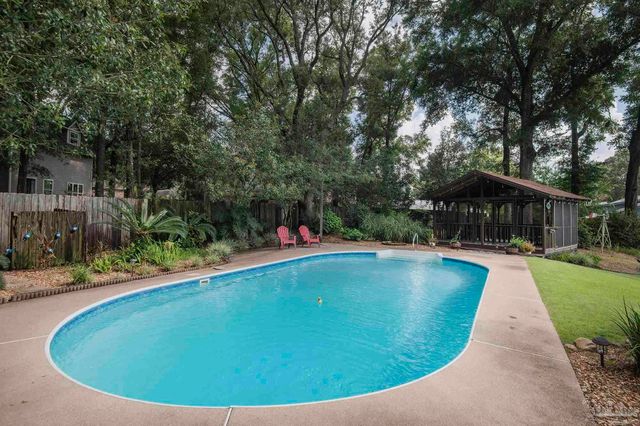 9719 Hollowbrook Dr, Pensacola, FL 32514