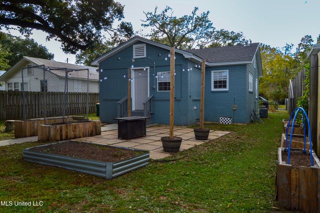 194 Hoxie Street, Biloxi, MS 39530