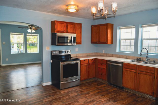 194 Hoxie Street, Biloxi, MS 39530