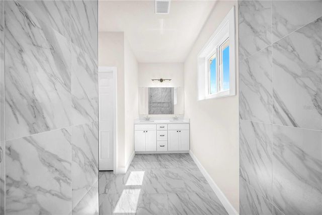 15062 SW 63RD COURT ROAD, Ocala, FL 34473