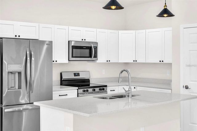 15062 SW 63RD COURT ROAD, Ocala, FL 34473