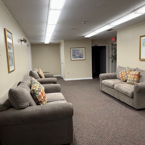 406 Paradise Rd 1C, Swampscott, MA 01907