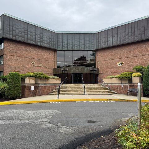 406 Paradise Rd 1C, Swampscott, MA 01907