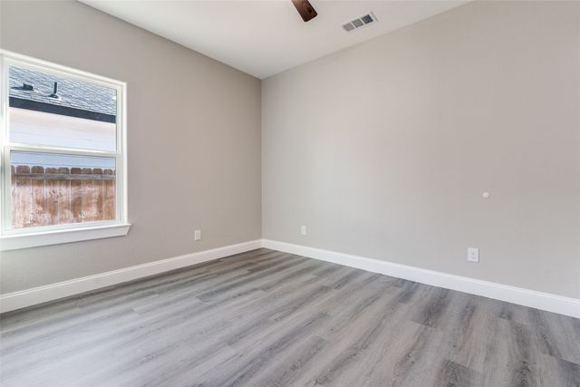 3402 Spring Avenue, Dallas, TX 75215