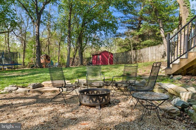 209 E A ST, Purcellville, VA 20132