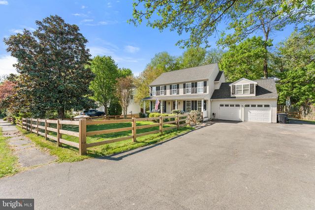 209 E A ST, Purcellville, VA 20132