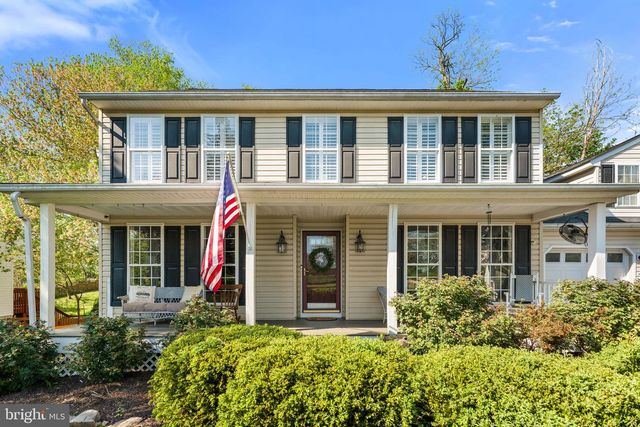 209 E A ST, Purcellville, VA 20132