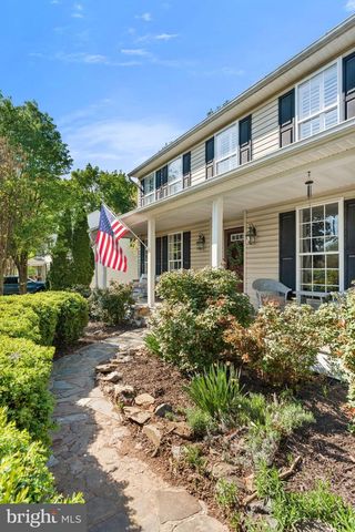 209 E A ST, Purcellville, VA 20132