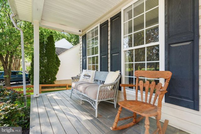 209 E A ST, Purcellville, VA 20132