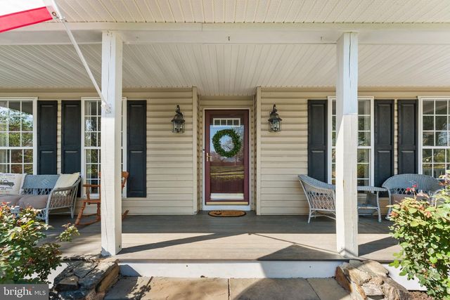 209 E A ST, Purcellville, VA 20132