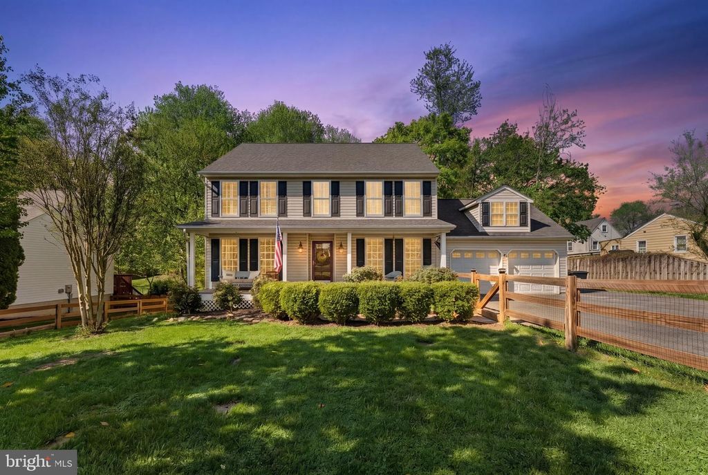 209 E A ST, Purcellville, VA 20132