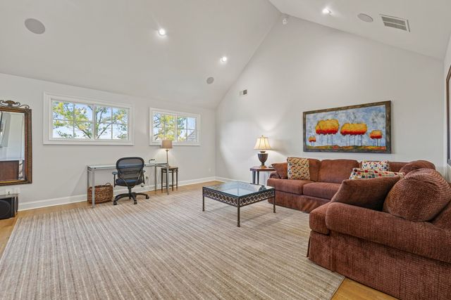 7868 EDMONTON PARK LN, Germantown, TN 38138