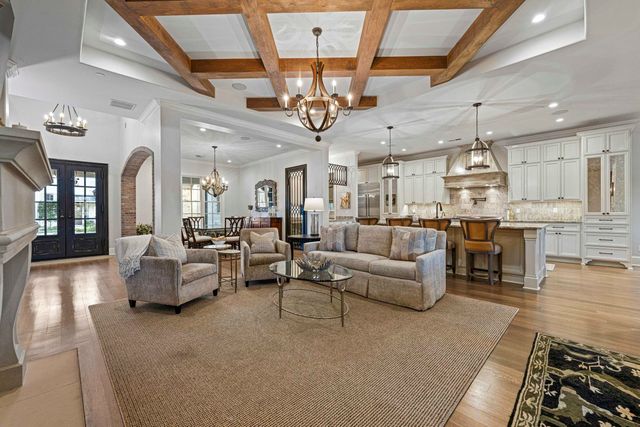 7868 EDMONTON PARK LN, Germantown, TN 38138