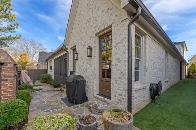 7868 EDMONTON PARK LN, Germantown, TN 38138