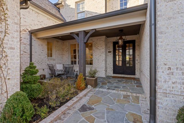 7868 EDMONTON PARK LN, Germantown, TN 38138