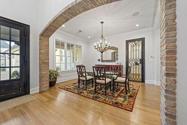 7868 EDMONTON PARK LN, Germantown, TN 38138