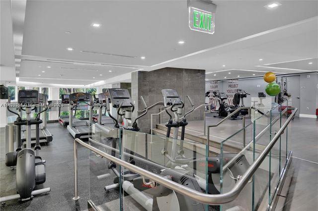 901 Brickell Key Blvd 906, Miami, FL 33131