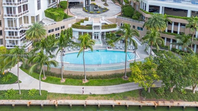 901 Brickell Key Blvd 906, Miami, FL 33131