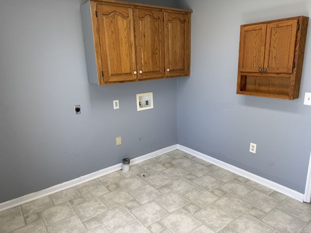 127 Michael Cir, Lawrenceburg, TN 38464