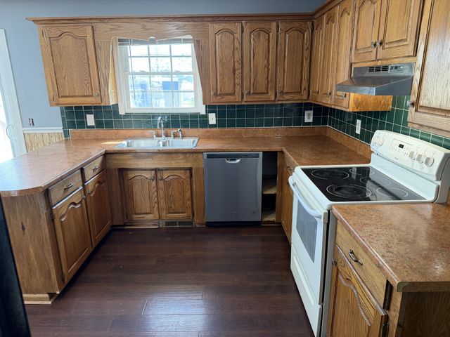 127 Michael Cir, Lawrenceburg, TN 38464