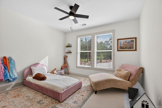 77 Letrista Dr, Hot Springs Village, AR 71909