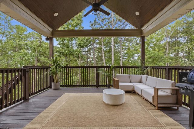 77 Letrista Dr, Hot Springs Village, AR 71909