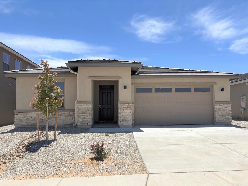 1433 N Valle De Colores Street NW, Los Lunas, NM 87031