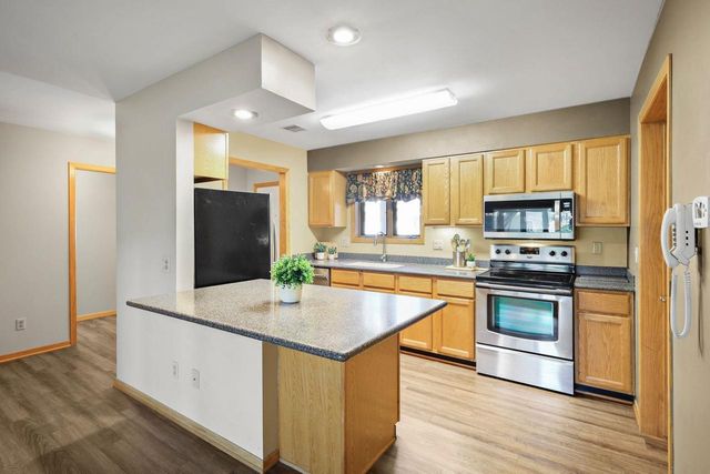 7213 Saukdale Drive, Madison, WI 53717
