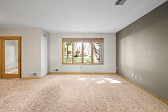 7213 Saukdale Drive, Madison, WI 53717