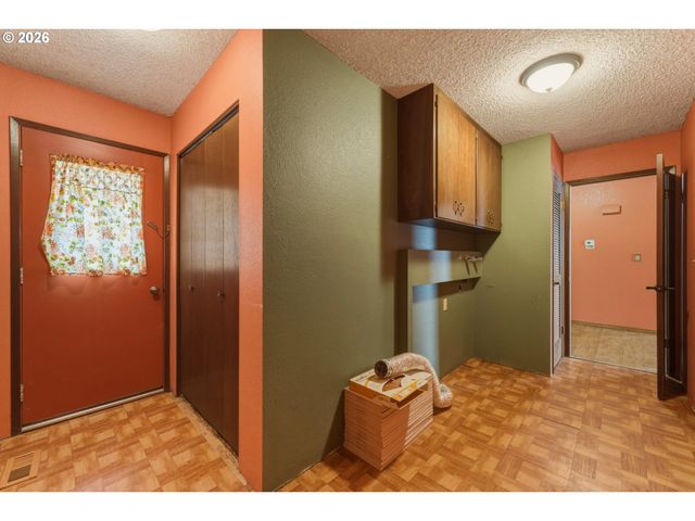 1427 WILKENSON St, Milton Freewater, OR 97862