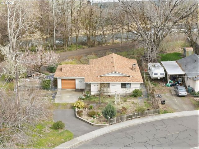 1427 WILKENSON St, Milton Freewater, OR 97862
