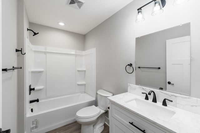 5012 Gore Street, Canal Winchester, OH 43110