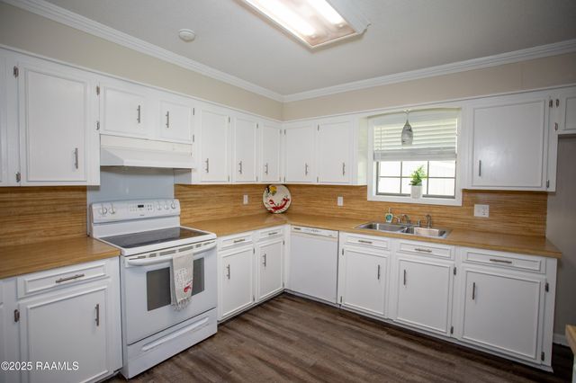 140 Saint Leo Street, Opelousas, LA 70570