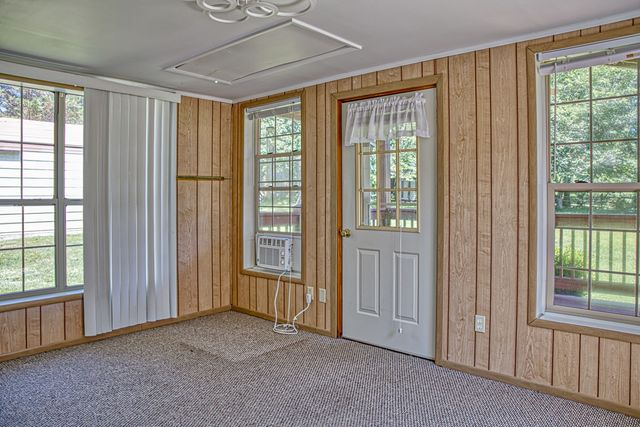 2085 Herbert Garrett Rd, Cookeville, TN 38506
