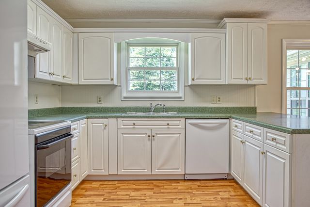 2085 Herbert Garrett Rd, Cookeville, TN 38506