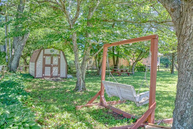 2085 Herbert Garrett Rd, Cookeville, TN 38506