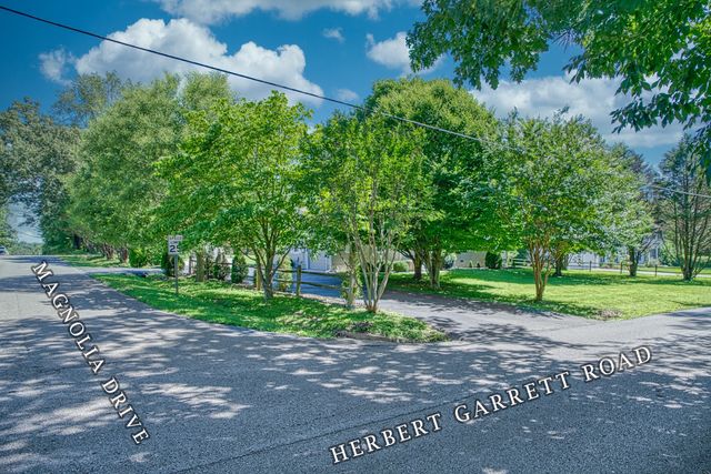 2085 Herbert Garrett Rd, Cookeville, TN 38506