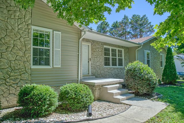 2085 Herbert Garrett Rd, Cookeville, TN 38506