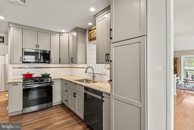 20 HARDY CT, Lancaster, PA 17602