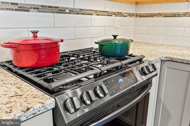 20 HARDY CT, Lancaster, PA 17602