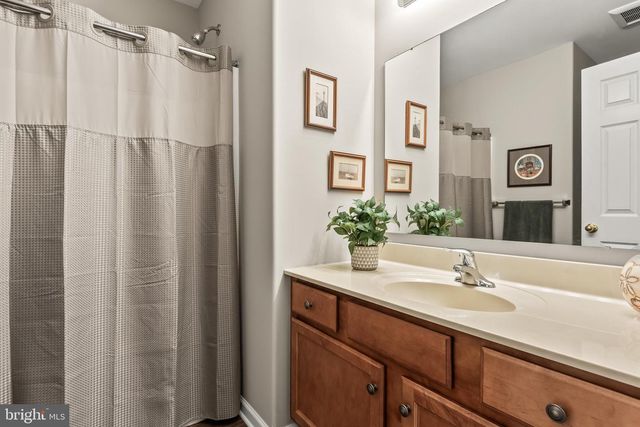 20 HARDY CT, Lancaster, PA 17602