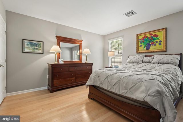 20 HARDY CT, Lancaster, PA 17602