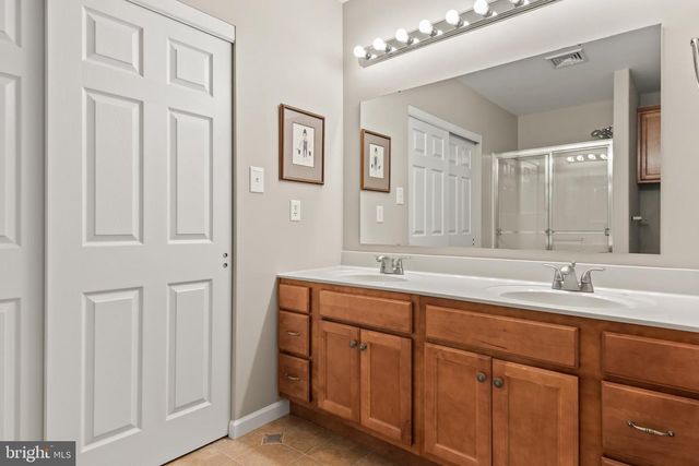 20 HARDY CT, Lancaster, PA 17602
