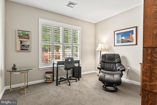 20 HARDY CT, Lancaster, PA 17602